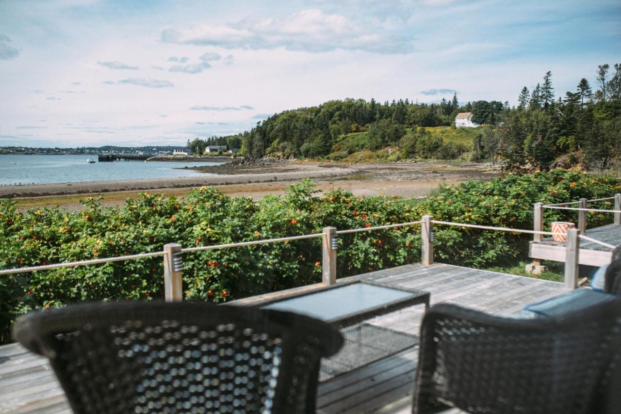 Friars Bay Inn & Cottages Welshpool ภายนอก รูปภาพ